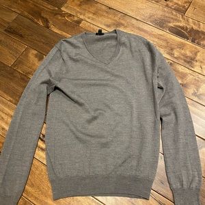 J. Crew men’s medium slim merino wool sweater